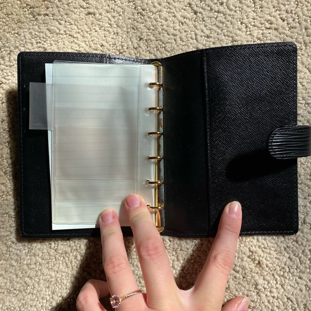 Authentic Louis Vuitton Epi leather Agenda Cover black silver - Picture 8 of 13